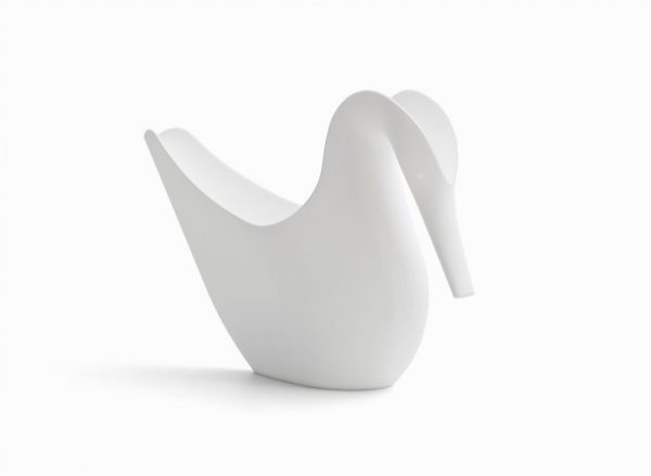 white-duck-shaped-flower-watering-can-600x439